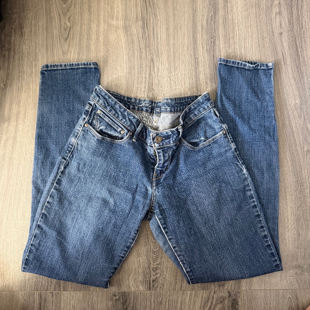2010 Levis bold curve skinny jeans